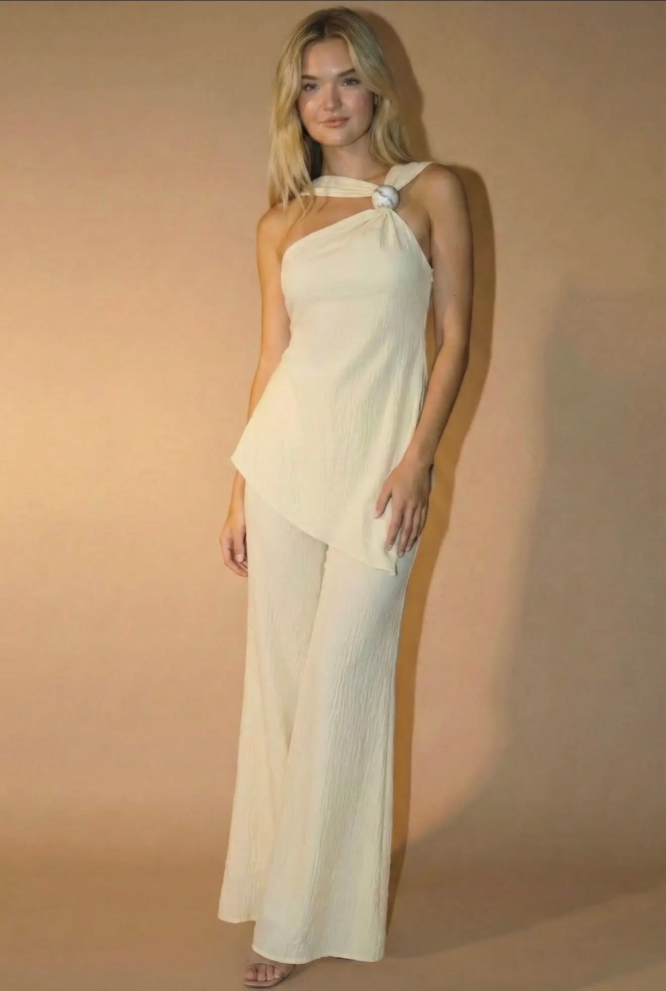 Textured one shoulder top pant set
