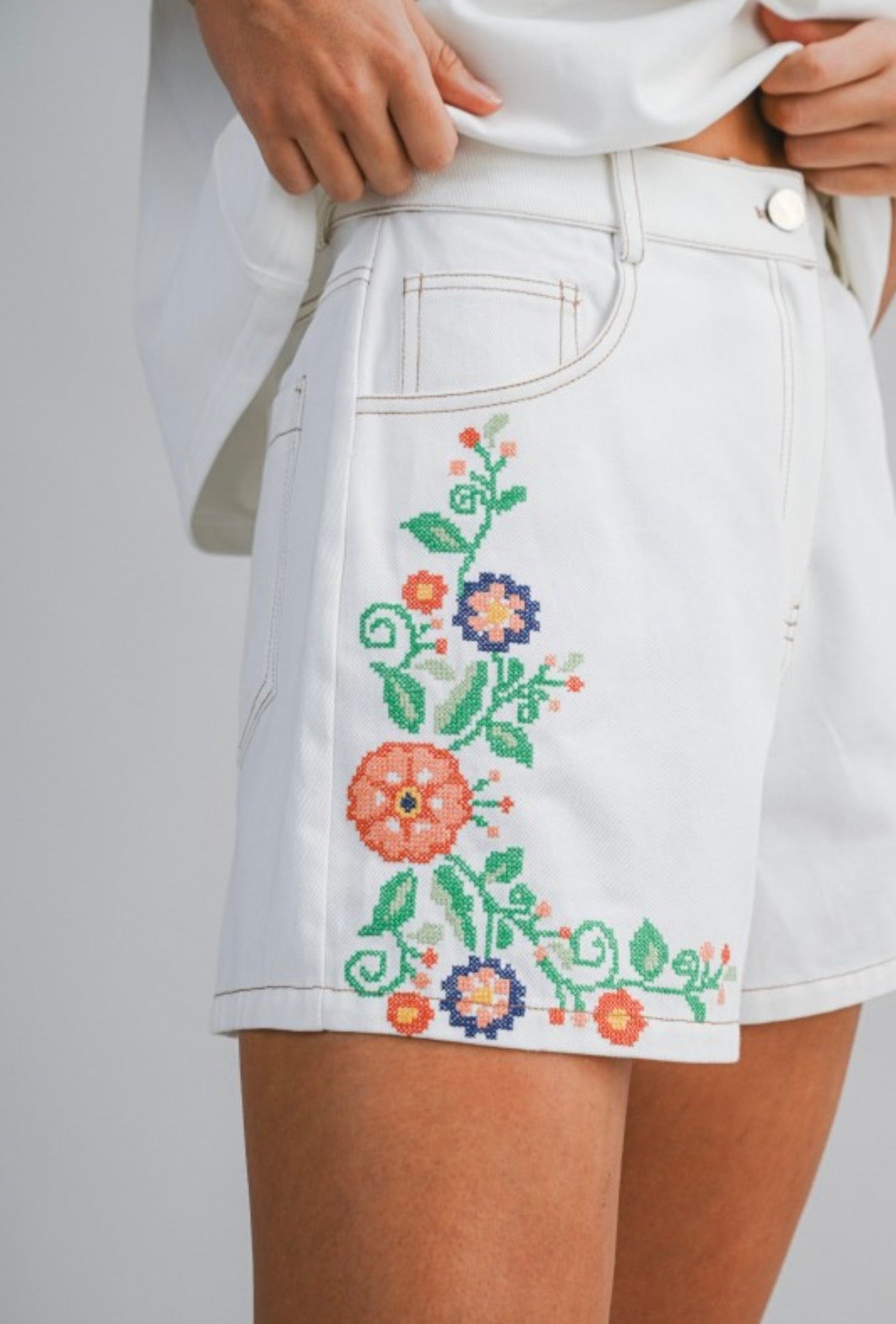 White embroidered shorts set